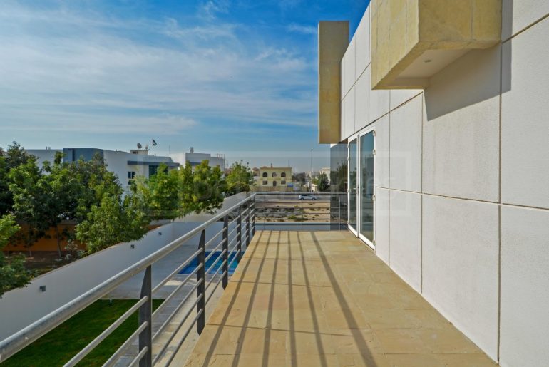 Contemporary 6Bed Villa for Sale in Barsha 2